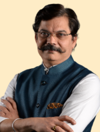 {{Section 7_IMAGEALT_Program 8_370x490}}